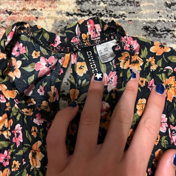 H&M Puff Sleeve Cinched Blouse - Picture 3 of 3